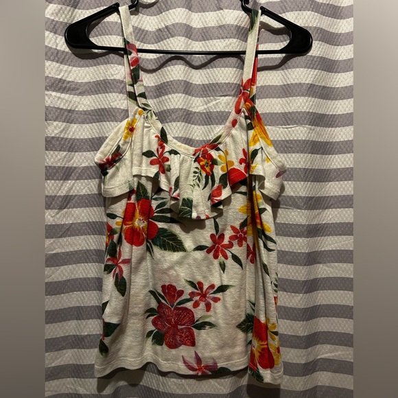 Old Navy Tank - Picture 1 of 2